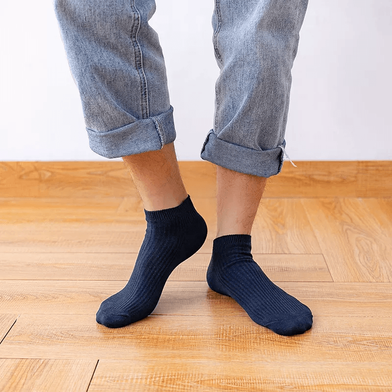 Arctic Wolf Men's Ankle Length Socks | Ribbed - Adorable Me